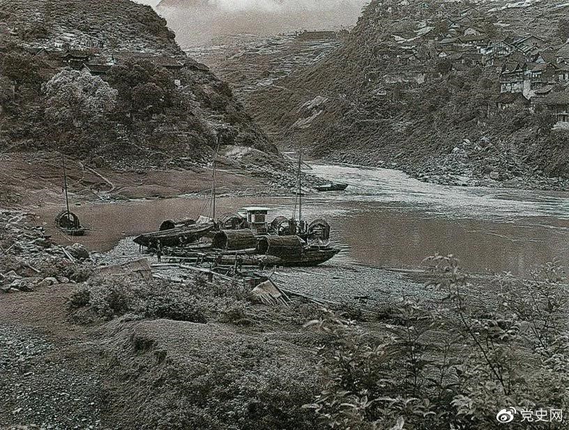 1935年3月21日至22日，紅一方面軍四渡赤水的渡口之一——二郎灘渡口。